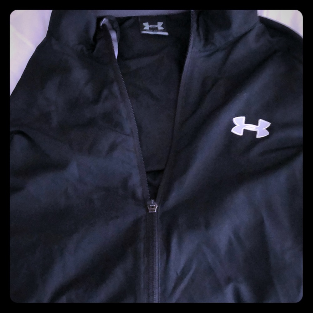 Under armor men’s windbreaker